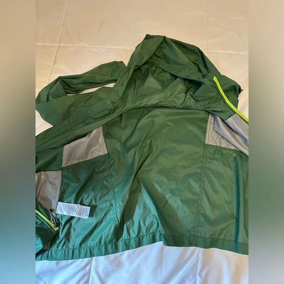 Eddie Bauer  Men's Packable Cloud Cap Waterproof Rain Jacket size S(i9 - Picture 11 of 15